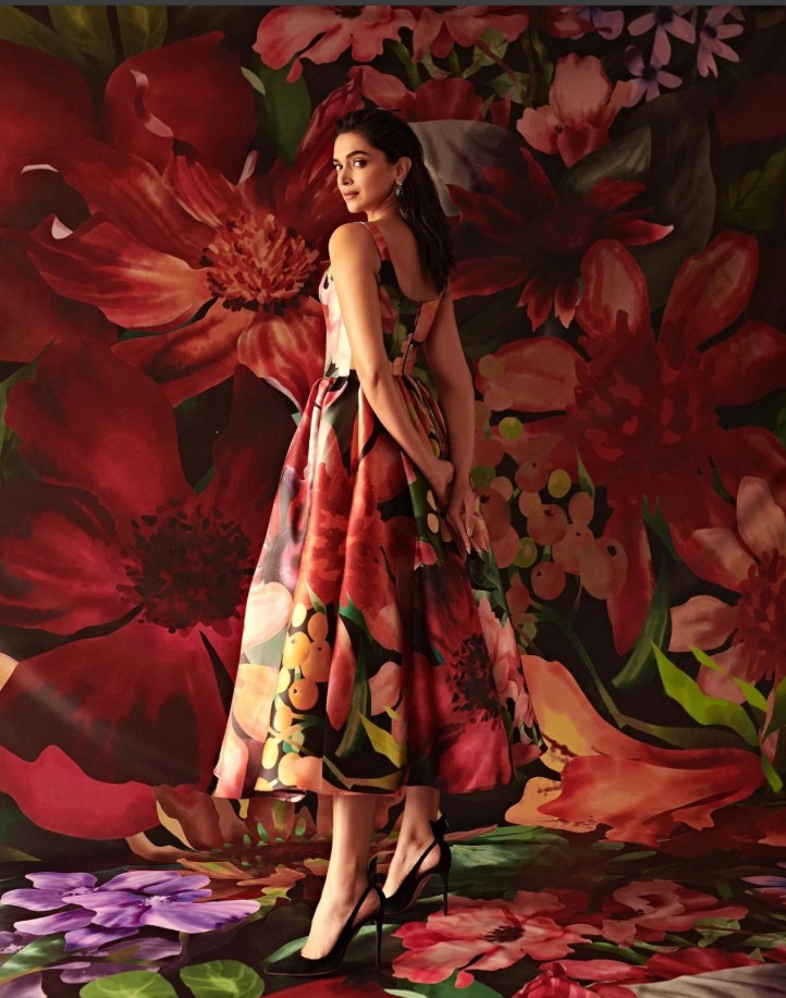 Mrunal Thakur’s floral dress